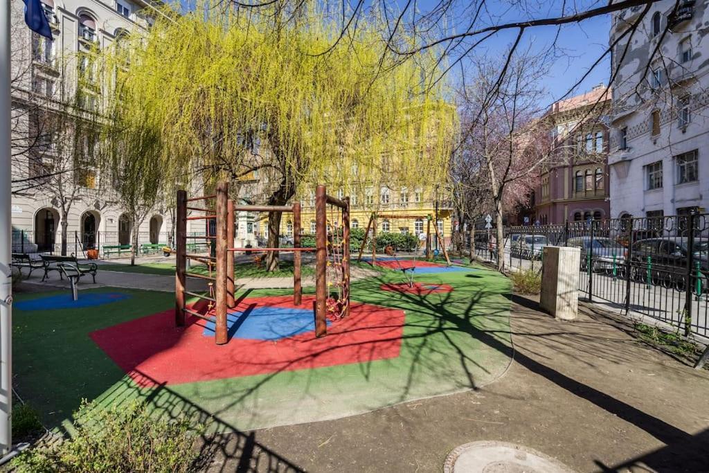 Bpr Simply Azure Apartment Budapest Luaran gambar